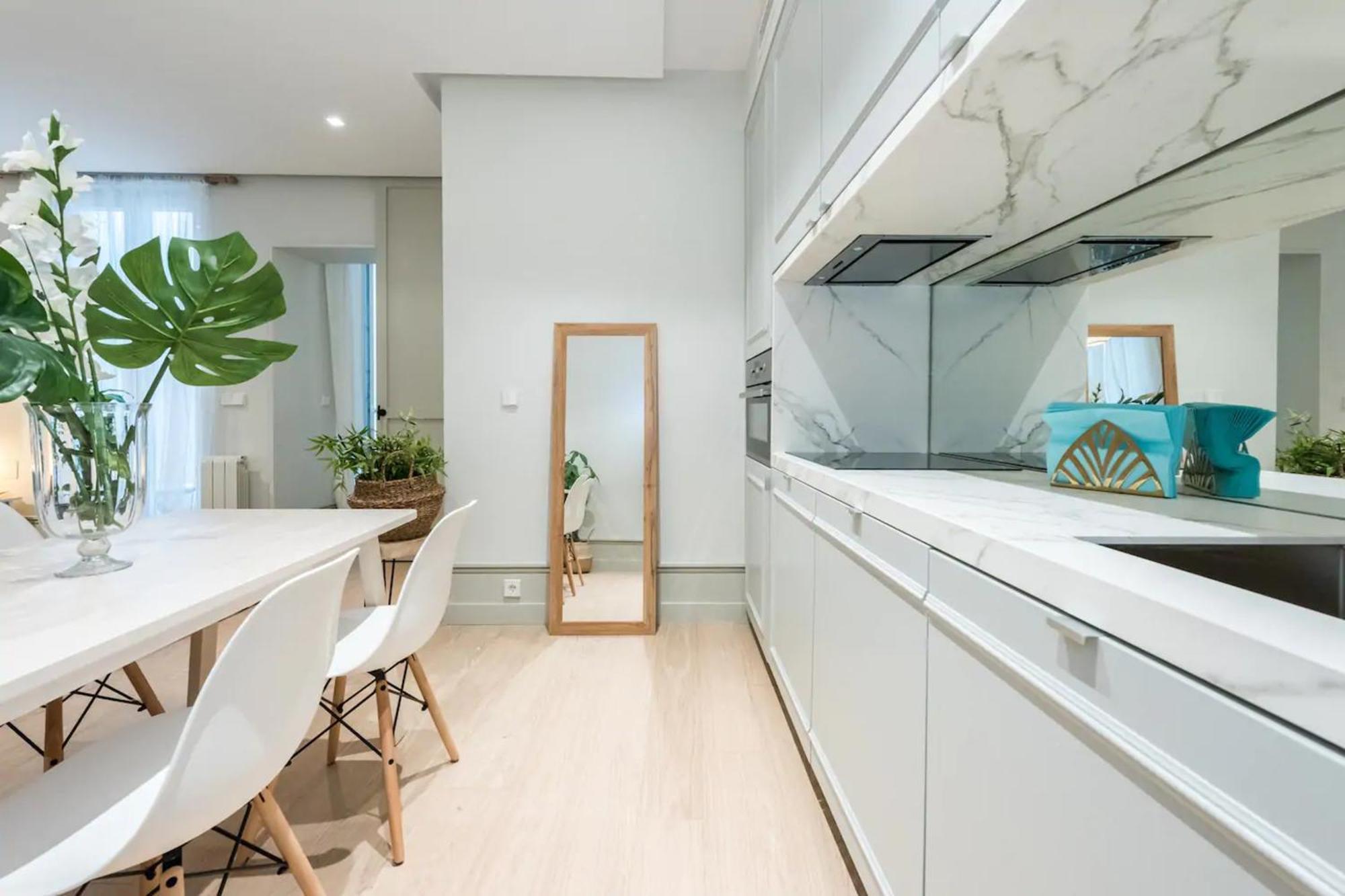 Appartement 60 M² + Ac *